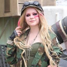 Somos fãs cearenses apaixonados pela a nossa musa Avril Lavigne! 
Aqui você encontrará notícias de encontros, reuniões e promoções.