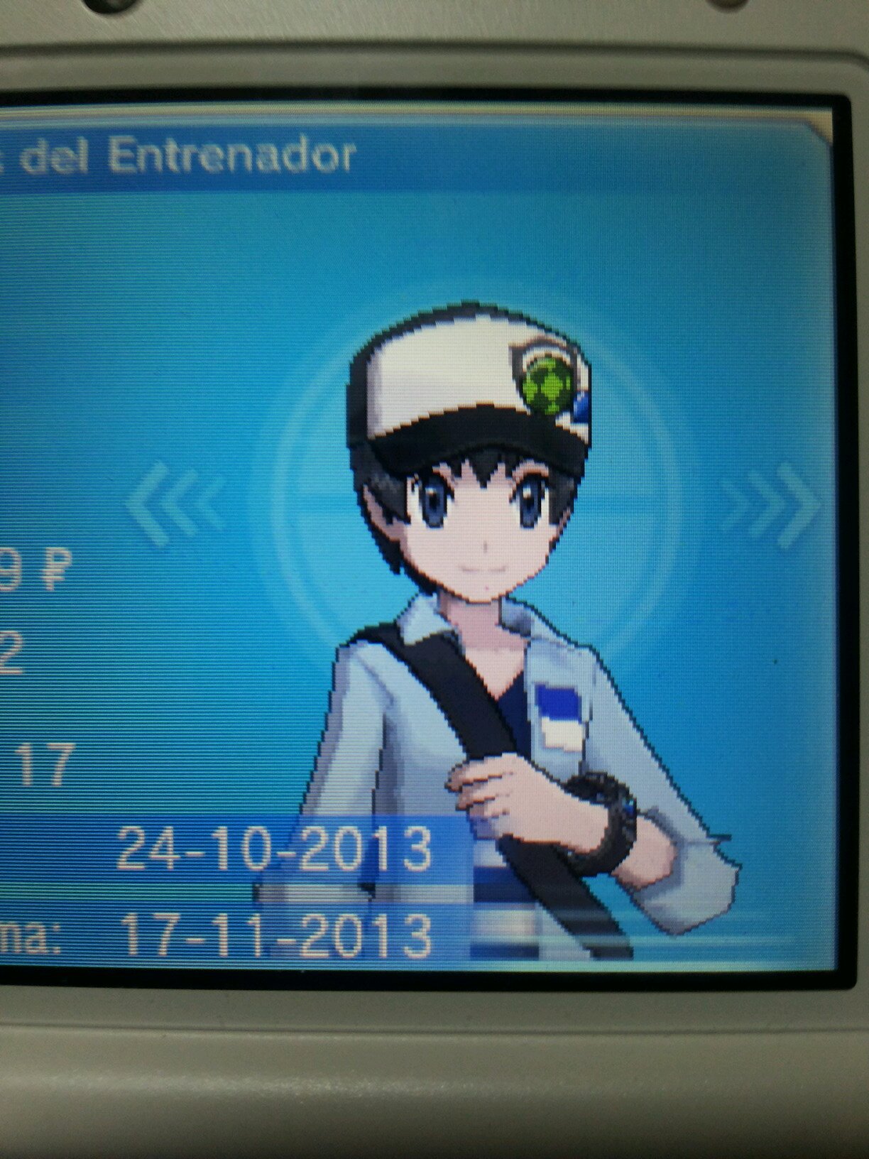 Entrenador / coordinador proveniente de Hoenn y actualmente habita en region de Kalos. Ganador de 6 lidas pokemon