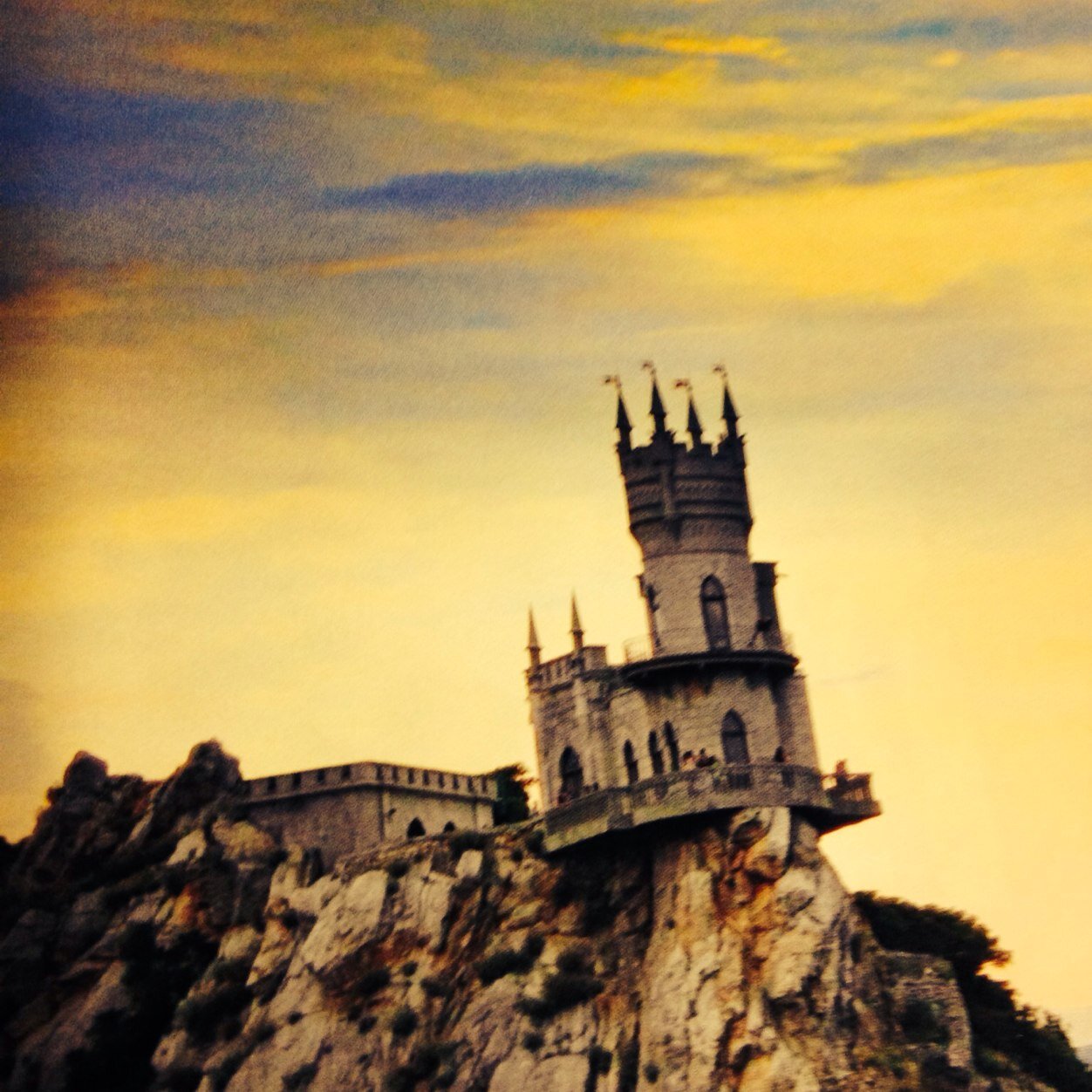 ernesto75395302's profile picture. 