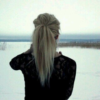 ‏كثير أشياء في صدري تحس بظلم .. وكثير اشياء في صدري تبي منفى ♡̷̷̷̷̷̷̷')