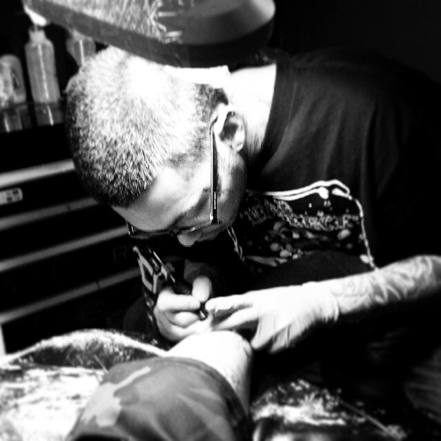 We will be filming a video series of my travels on http://t.co/viaXoGDcUQ I always say judge a man by his achievements not his status. . Forever Hustlin 25-8