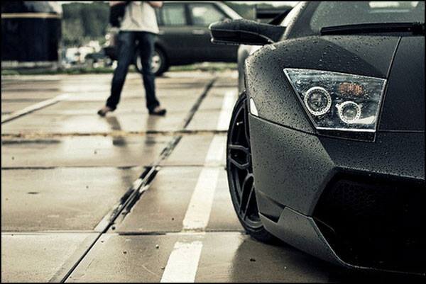 {{ We just love cars | Check the latest cars out there right here! }}
