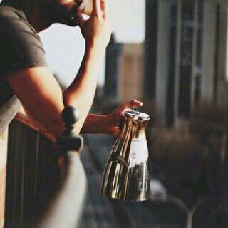 r_sh3rr's profile picture. 