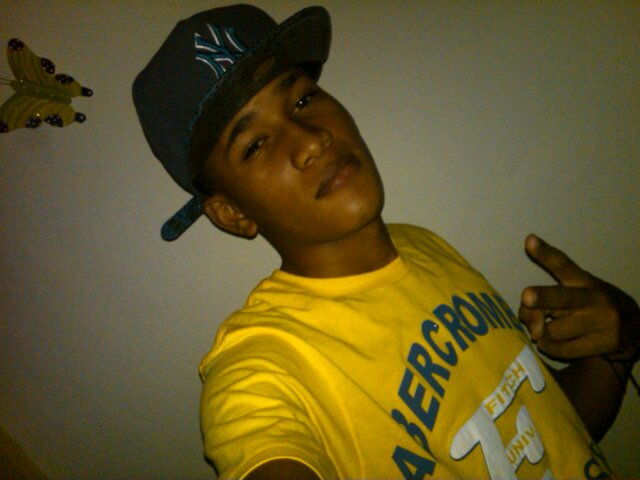 -Solo Dios puede juzgarnOs'                                 'DiOs apuesta atii nO le falles #La Gloria es de Dios :3'.  En El Abrigo del Altisimo #PazAlMundO
