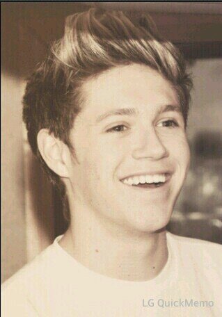 I'm #PolishDirectioner 
Follow me, I follow u back x ♥
~~~seen @onedirection 04.04.2013 ♥~~~
