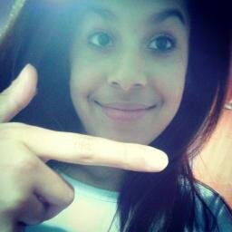→ Euu queroo.
Euu PossO.
Euu coonsiigO ←
●๋• Siimplees αssiim ~
Twittando até o fim! ;p