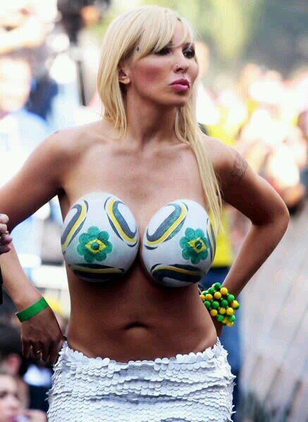 Tits Football 4