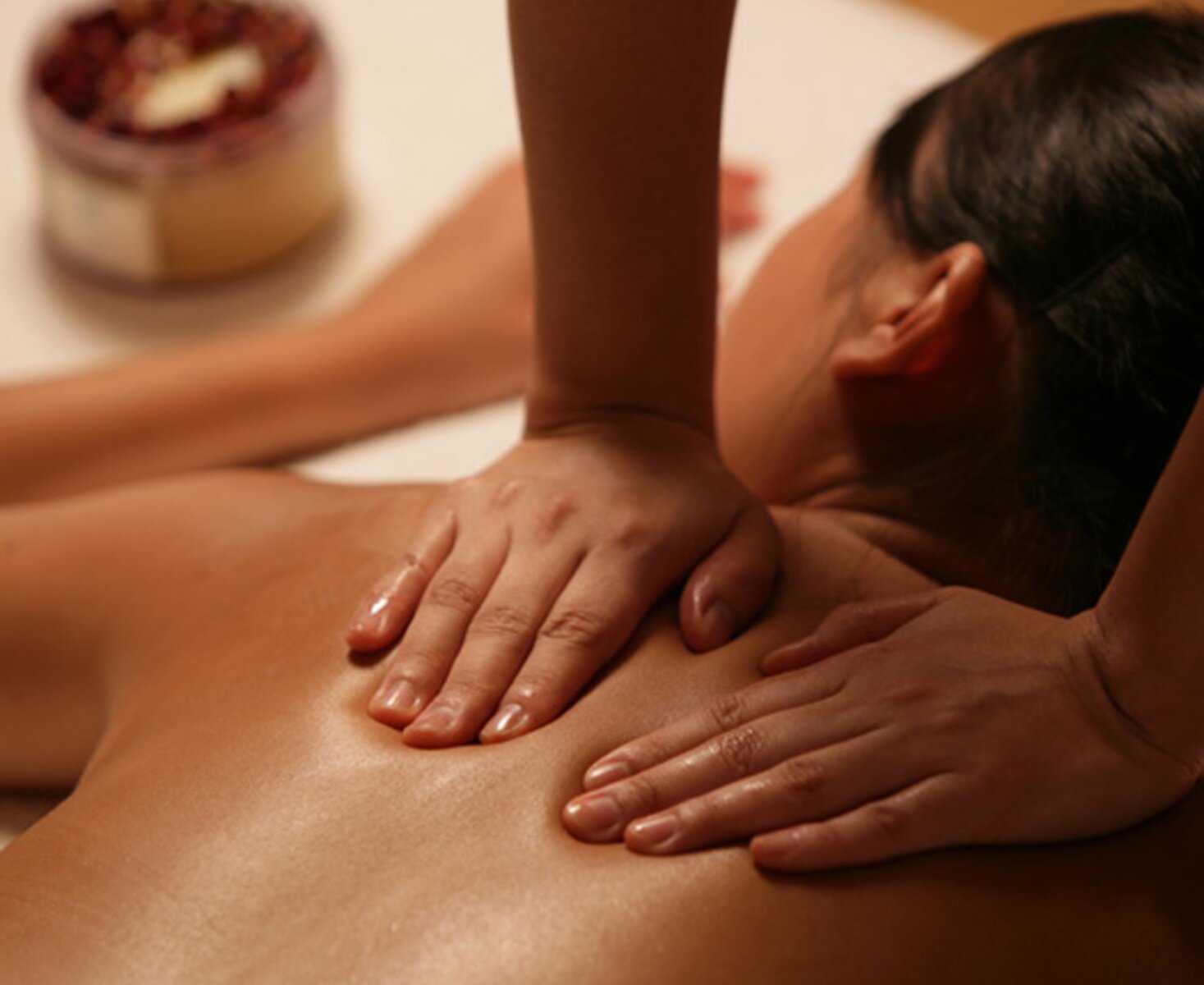 Souletu is a Mobile Spa, based in Kenilworth Cape Town.

We bring the “Spa”experience to you.