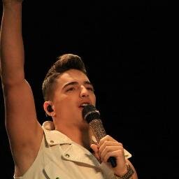 FAN DE MALUMA SIGANME Q YO LOS SIGO BESOS     MALUMA:EL NO ES FEO ES UN CHURRO HERMOSO FACEBOOK: https://t.co/VuSCgv9LQr    ask:http://t.co/nxJ9N6nw7a