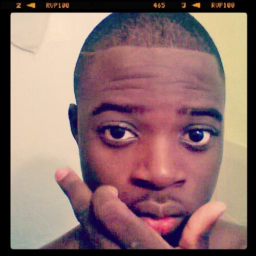 #TeamLowkeey |These hoes catching feelings while i'm catching flights ✈| I Tweet random shit.. | No New Friends| All My Niggas Look Rich As Fuck| 5541143