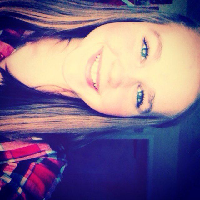 hopemadeen's profile picture. Life's too short to have regrets✌️
                IG: Hope7_01xx
                Vine: Hope7_01