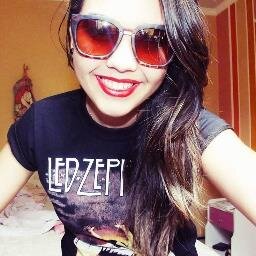 Imagine all the people ♫ - following me ! :3