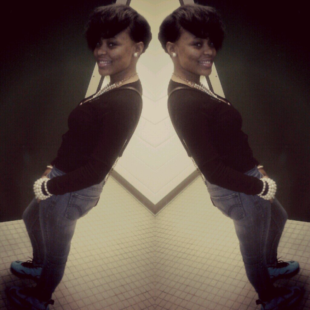 im chillann chillan , nun too major , follow me lmao