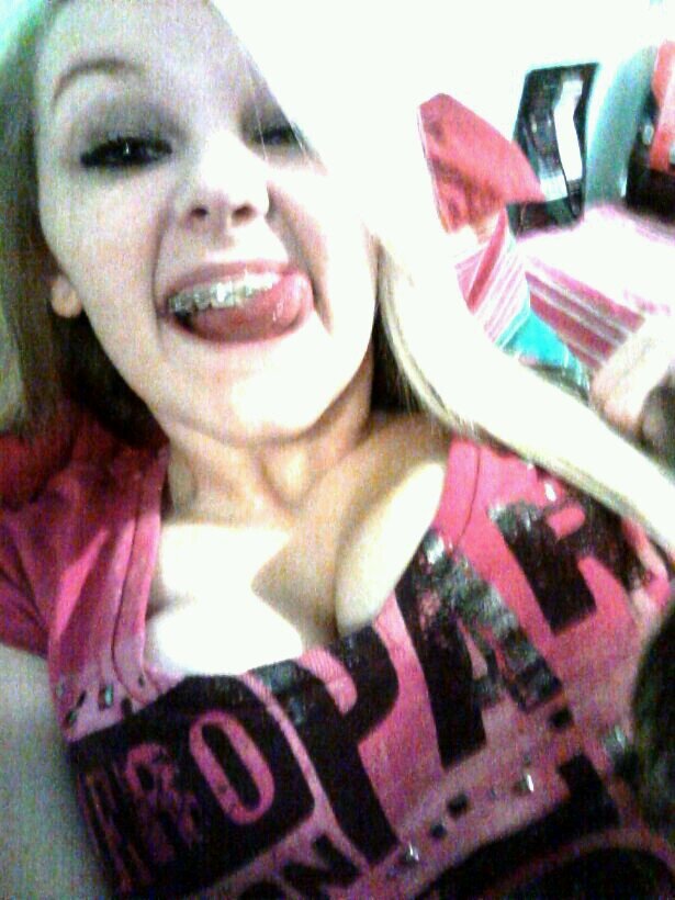 VicccXO's profile picture. no where to be found