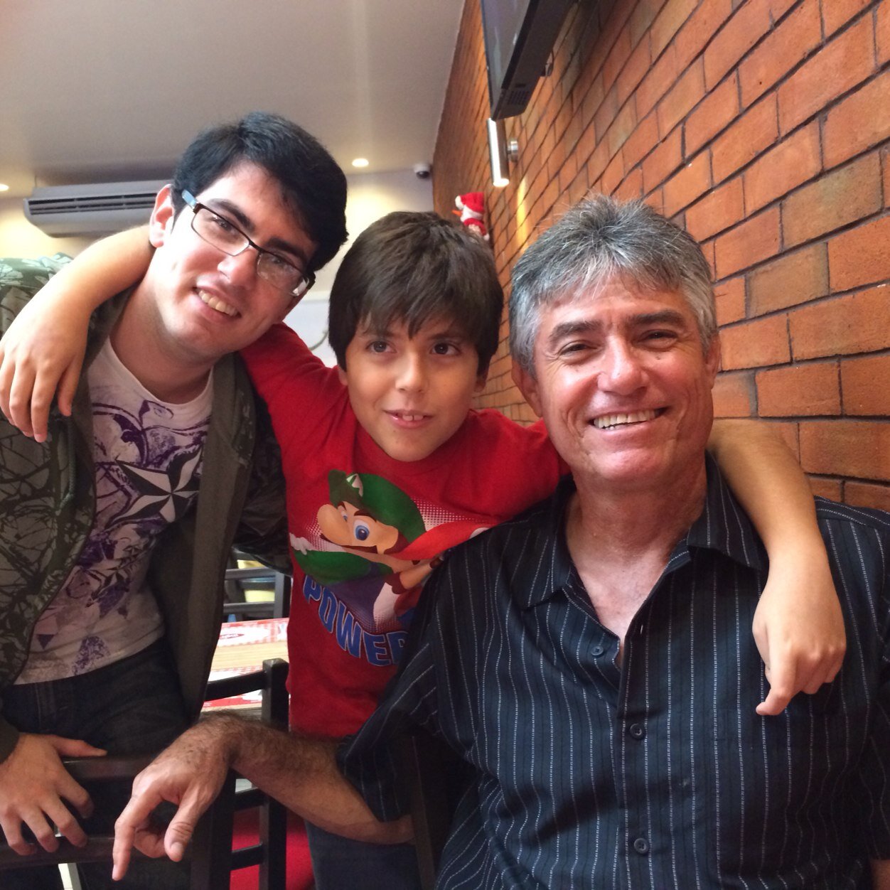 oscarmanrique60's profile picture. 