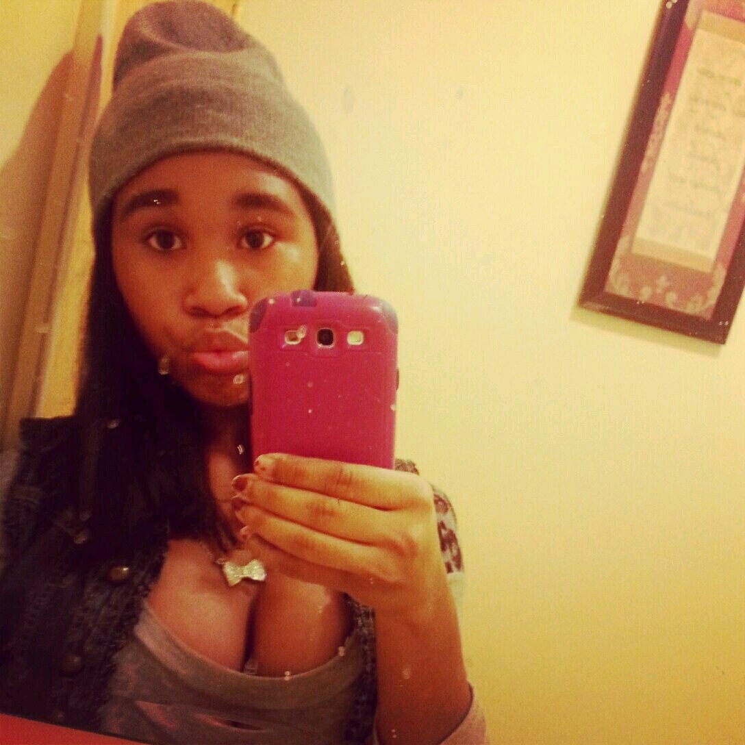 Victoria34551's profile picture. 