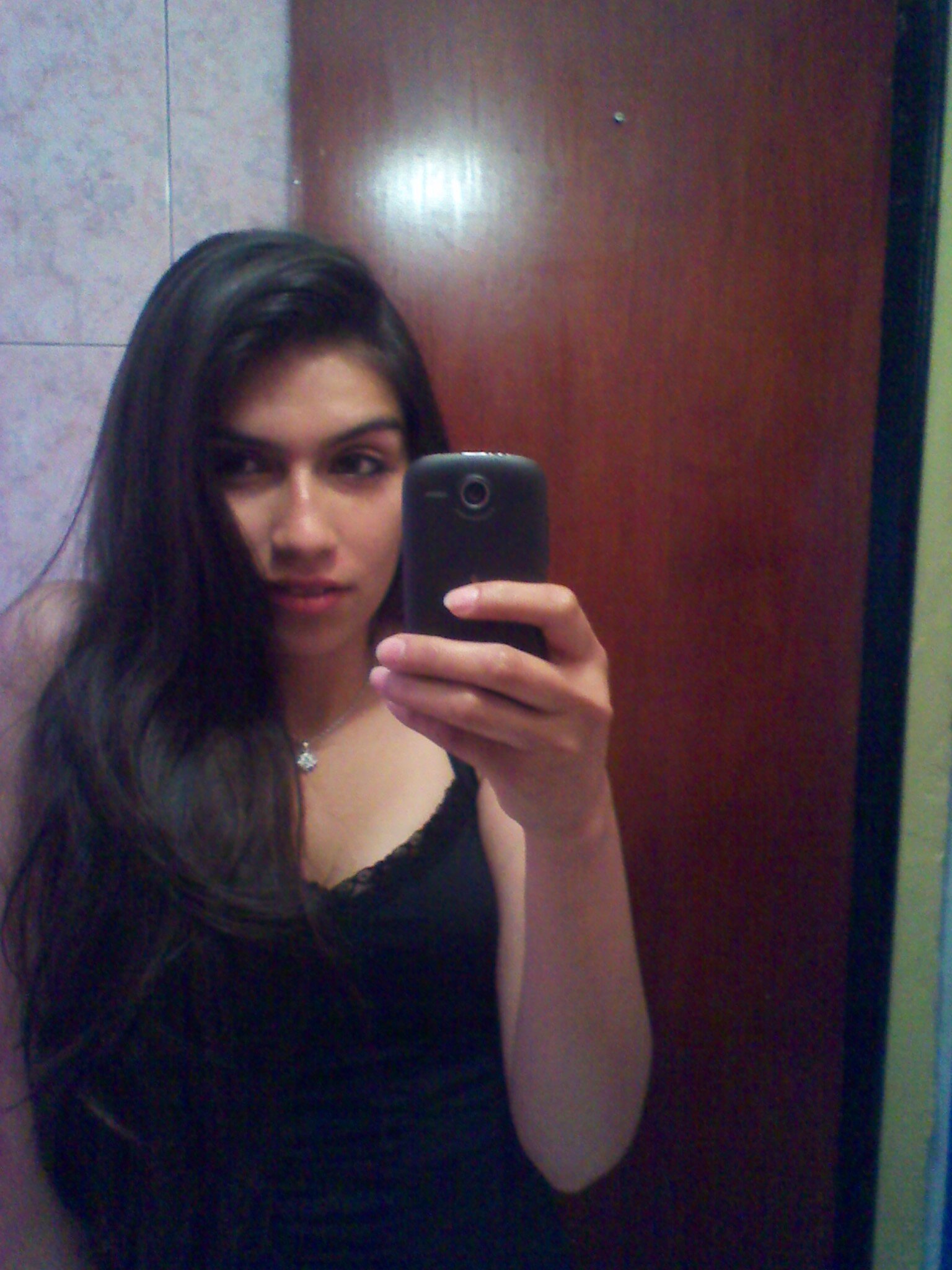 Estudiante de nutrición y dietética en Universidad tecnológica de Chile. 20 años. Risueña y sencible!  :D