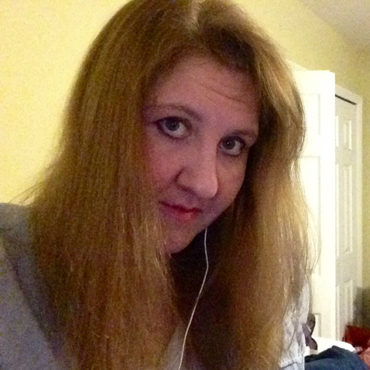 rdw2027's profile picture. Liberal, Nurse, Farmer, Proud Mom of 6, Lover of Life! TWD! Steely Dan!