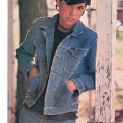 Johnny Cade. I'm 16 years old and I spend a lotta time in the lot. #greaser #Taken by @Ashley_greaser . She's showing me what love is (The Outsiders RP account)