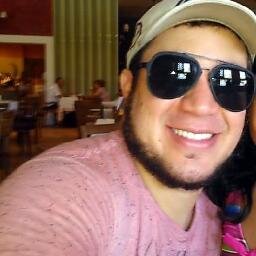 Estudante de Farmácia, Musico, Levita de Deus, gosto de pessoas que tem a ideia de somar, e nao de somatizar.