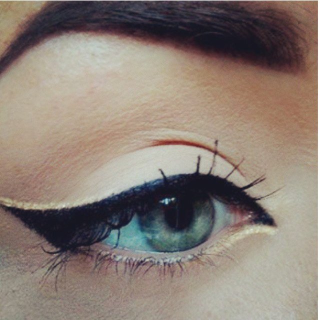 reeo0o213's profile picture. خَلك أول قلبْ يعرفني صَحيح وخَلك آخر ظن يفهمني خطأ !!