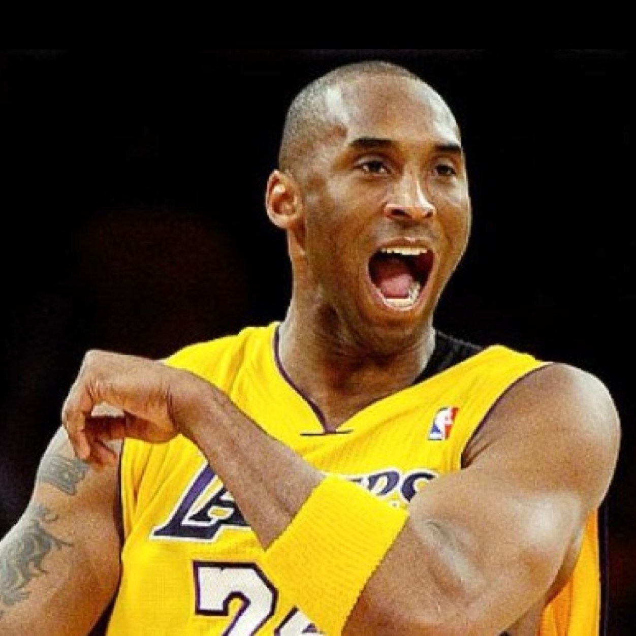 mutfam360's profile picture. 