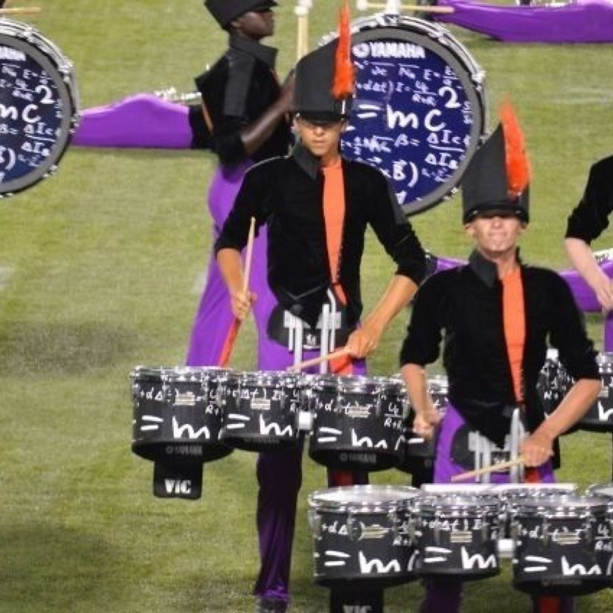 I was that kid waiting outside the bandroom for my friends. I got bored so I joined drumline • Piano • Cymbals • Acessory •