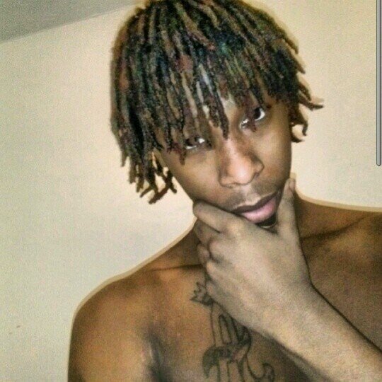 just me an my family fuck you other niggasonly fuk witcha if you  AYE but look f me doe ✈