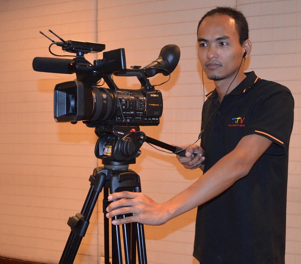 JandeeMontri's profile picture. Editor&Video