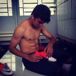 Fake do novo Andrés Nicólas D'Alessandro. A 20 anos no Sub-20. Atleta do SC. Internacional. Com passagem pela Seleção sub-20.