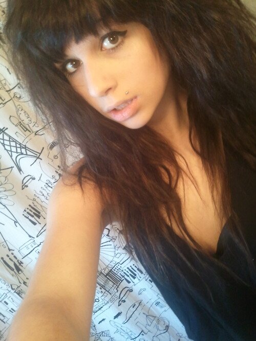 HelliLazarowitz's profile picture. I'll wait for you, because I don't want anyone else.