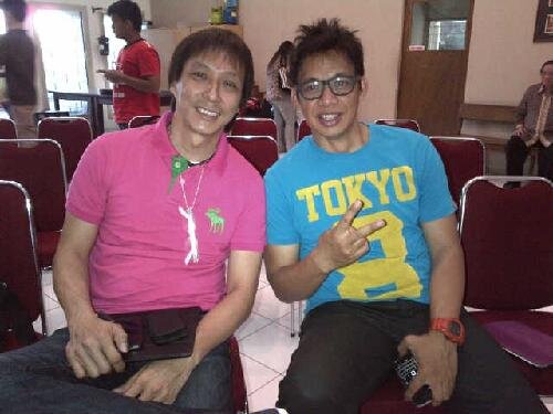 Pastor of IFGF Yogya, HITS Lecturer , a Worship Leader, Husband of @HennyGolkids. Oh, I love to bike