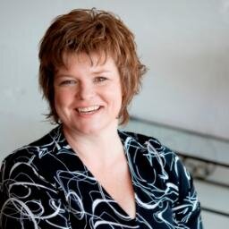 Corporate speaking, leadership and team development coach. I love entertaining audiences and no speaking gig too big!