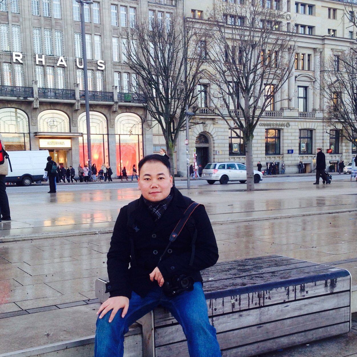 ari_arwi's profile picture. Calm yet mature