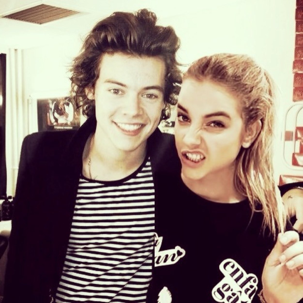 Hey! Sophia here. I'm a proud #directioner and #Mixer and #Barbella Follow me I #Followback. (: Instagram: harbaraforever