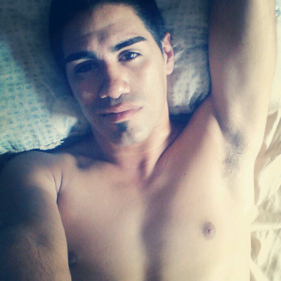 Estudiante, Deportista, Gimnasta, Acrobata. Un poco de Todo      Instagram: llanerodelaire    Facebook: Damian Alvarez