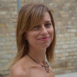Encantada de conocerte. Fan incondicional de la tecnología, la creación/diseño, las personas y la fotografía