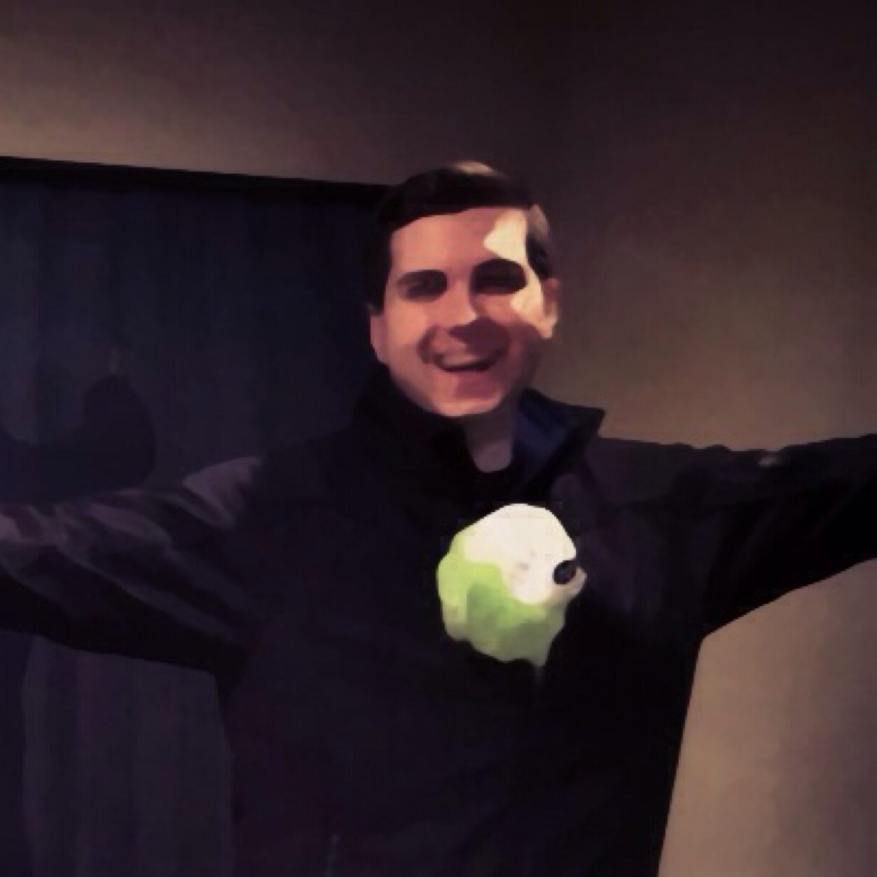 Partner at Evil Geniuses. / http://t.co/XhmK9iKHiH