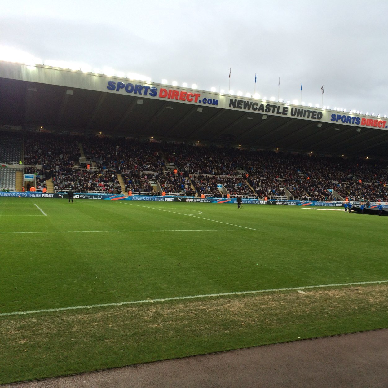 wales_james's profile picture. hey im james im 24 and im at college like listening to music play on games watch tv go out travelling around like watching football my favourite team is N.U.F.C