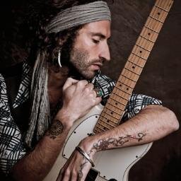 Leiva, Rulo y la contrabanda, Extremoduro, Marea.../ ¿Quieres decir cuales son tus letras favoritas y de qué cantantes? Nombranos y haremos ret.