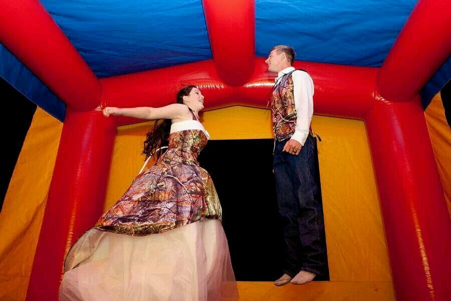 Professional family entertainment,bounces,dj, entertainers & more.Birthday,wedding,corporate event.928-205-5680 weamuse.com or Facebook/weamuseentertainment