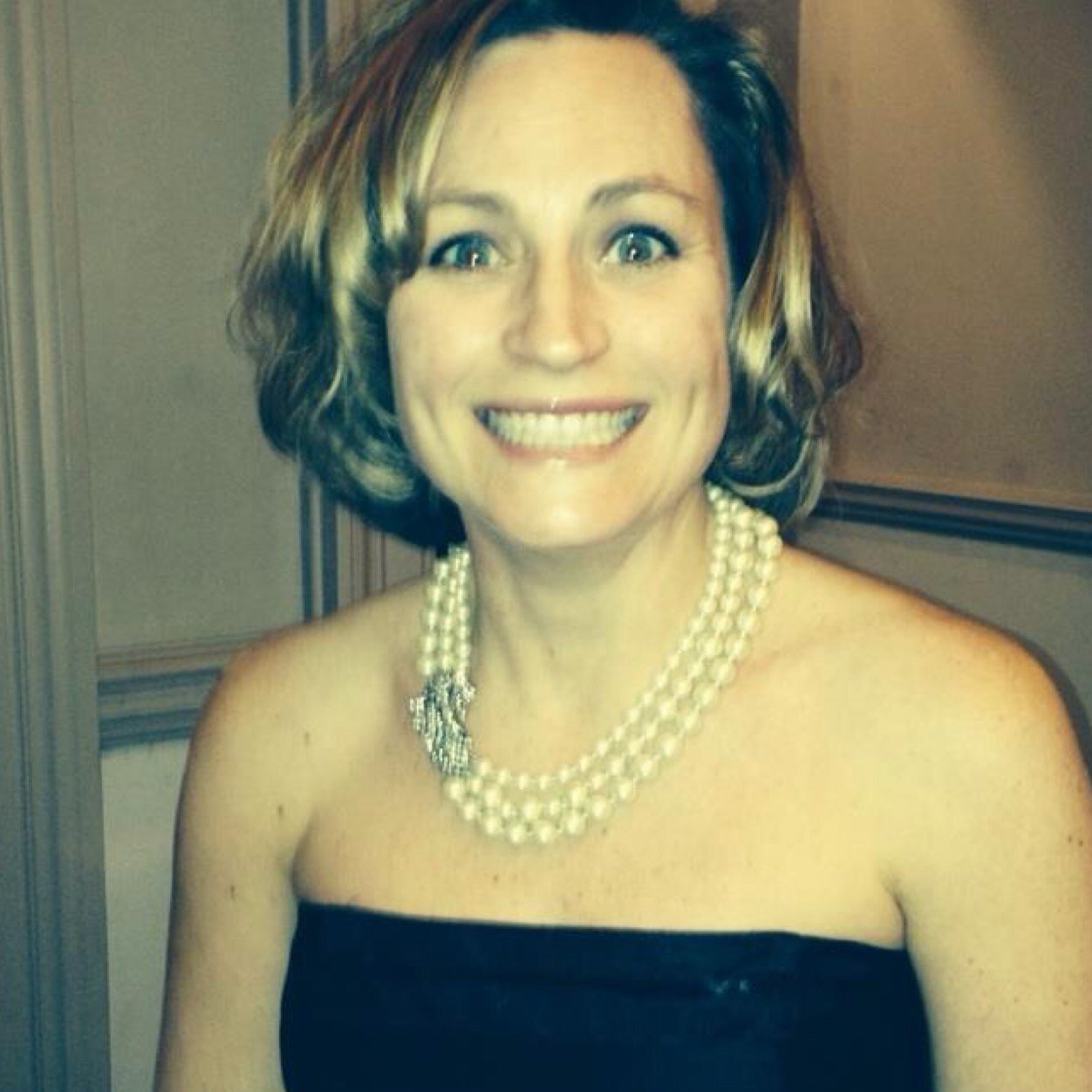 Canadian girl living in the Uk. CFO. Mum of two amazing kids. I love triathlons and any kind of fitness!