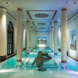 At the heart of the island of Ischia, Hotel Manzi awaits your arrival to provide you with a truly special experience with its thermal spa, relaxing atmosphere,