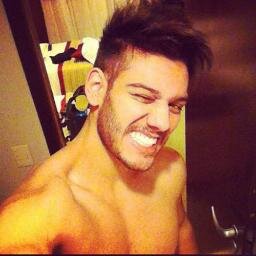 Se eu pudesse realizar apenas um desejo agora. Desejaria ter você ao meu lado ❤
Since:13/12/2013
@lucaslucco
