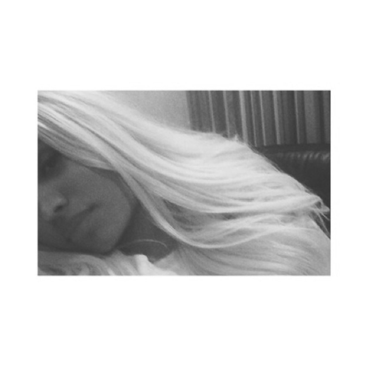 fback sur @nicxlasangl stp, (je fback) parce-qu'ici j'ai perdu mon mot de passe..