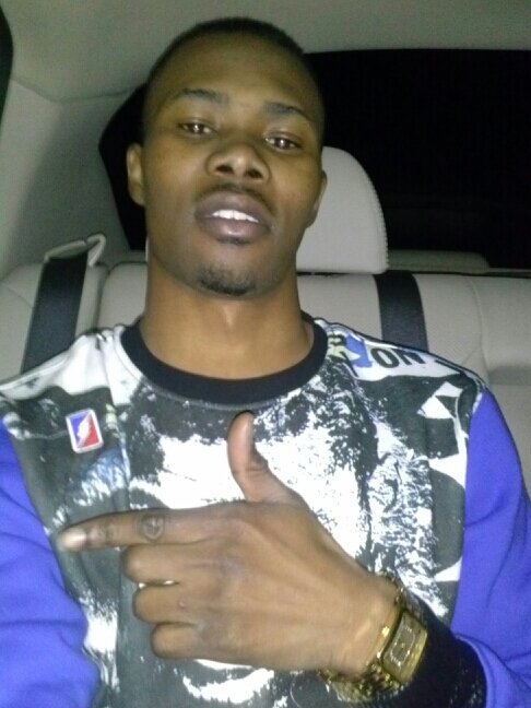 Give me sum money hoe!!