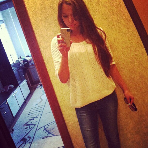 A blessed girl having the time of her life. Learning to appreciate everything that is life. ♥