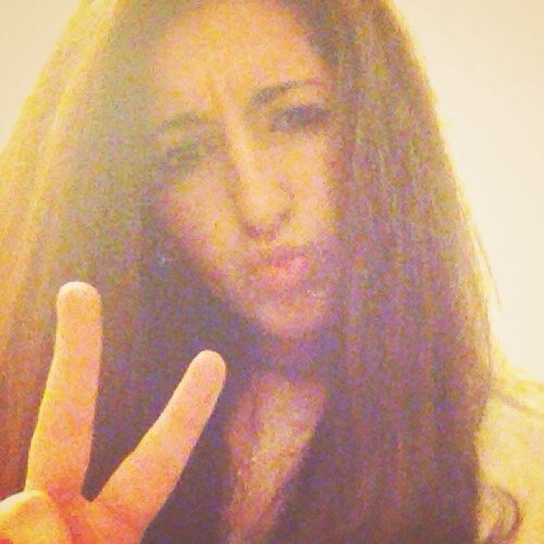 DanaUrbieta's profile picture. 