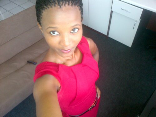 DelfinaUlsh's profile picture. a seventeen year old girl that enjoys; kick-ass, alesana, internet, vans, youtubee, tha beibsterr, and last, but deff. not least kittehss. ^.^