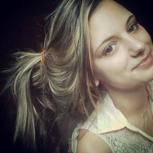 i am a time traveller girl. i love travelling, music, fashion, shoes and i do really love love!